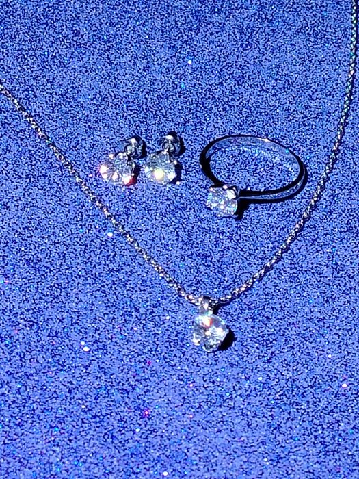 Комплект прикрас з фіанітами: сережки, ланцюжок, каблучка 7-9(17-19мм)