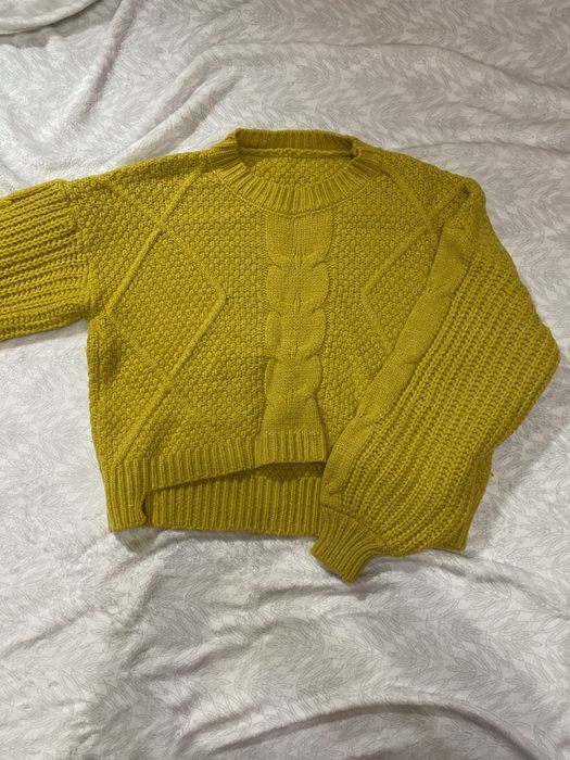 свитер желтый горчичный укороченый