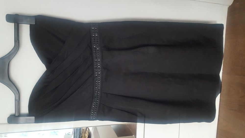 Sukienka mała czarna RESERVED