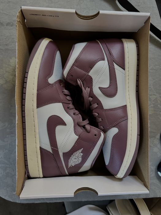 Air Jordan 1 Mid "Sky J Mauve"