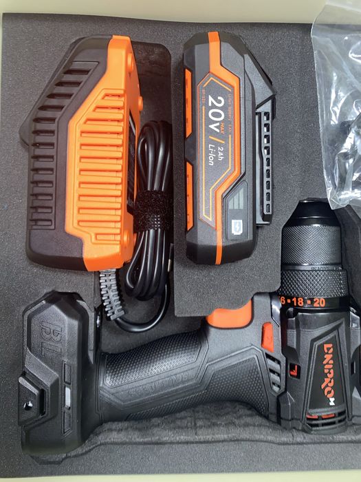 Акумуляторний дриль-шуруповерт Dnipro-M CD-200BC KIT