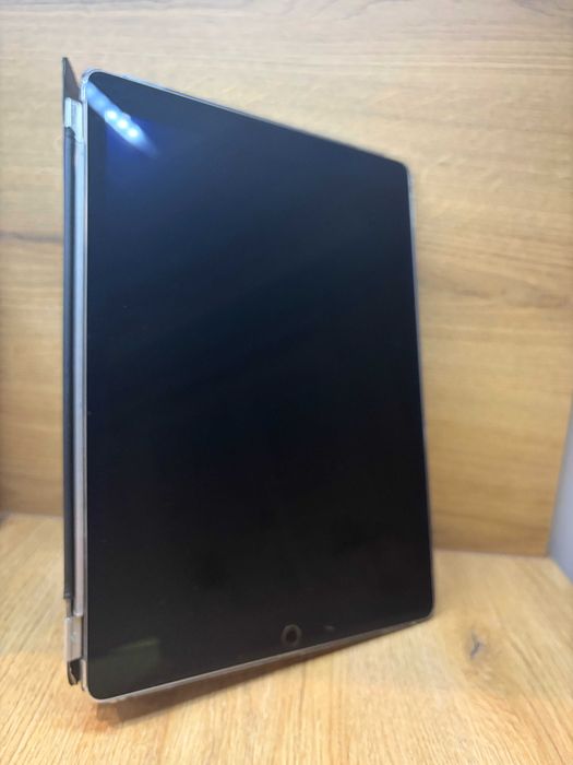 Apple iPad Pro 12,9 (1st Gen.) 32GB A1584