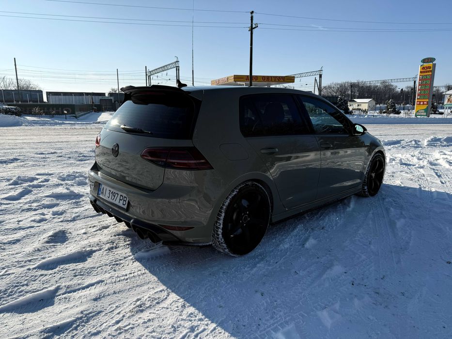 Volkswagen Golf R MK7
