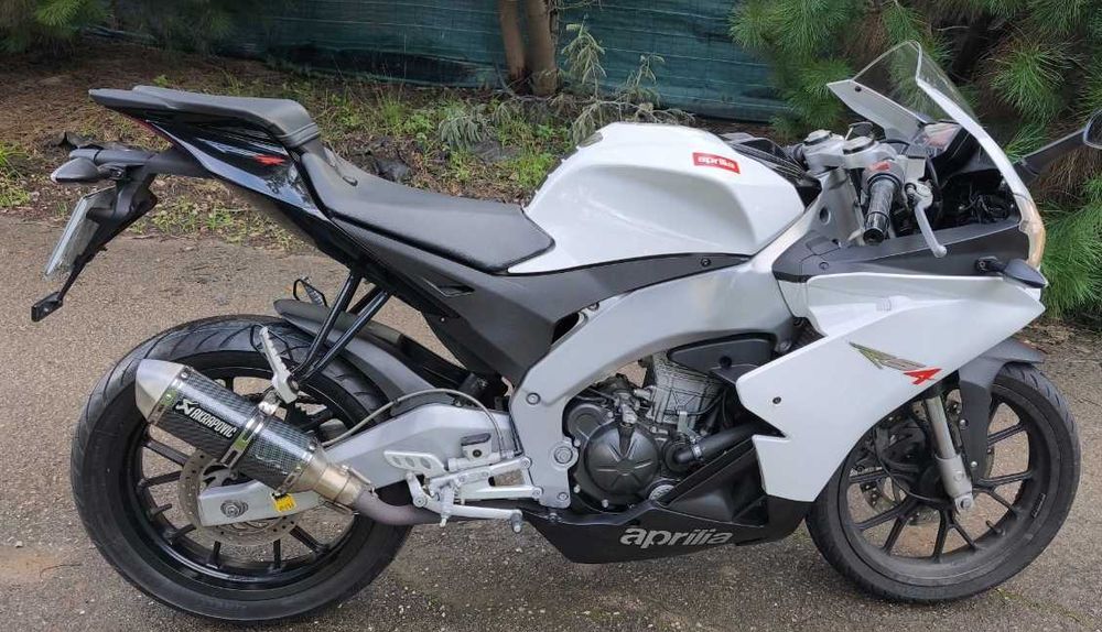 Mota Aprilia 125 rs4