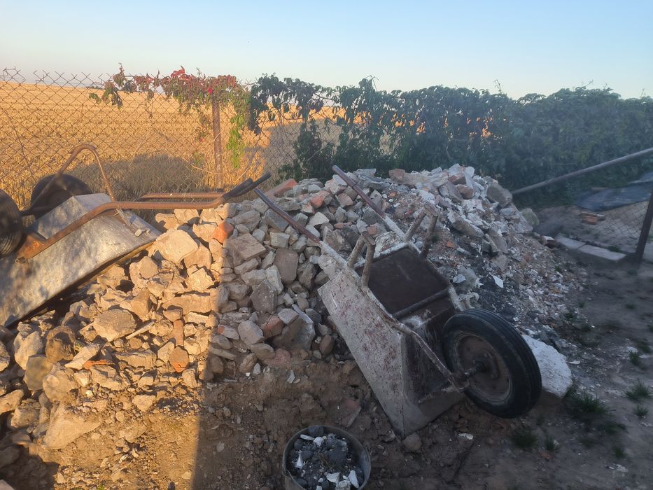 Gruz budowlany Oddam za darmo