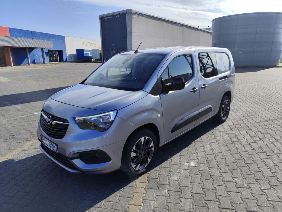 Opel Combo 22 tys przeb 1.5 HDi 130 koni 2022 rok