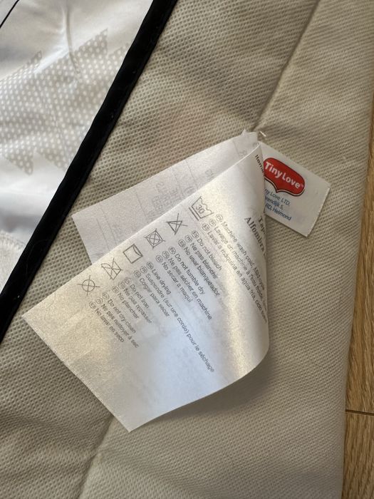 Tiny Love Mata edukacyjna Magiczna Kraina