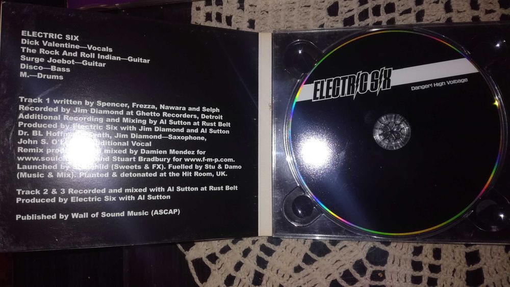 5 singli CD: Intermission,J.Lopez,Grace Jones..