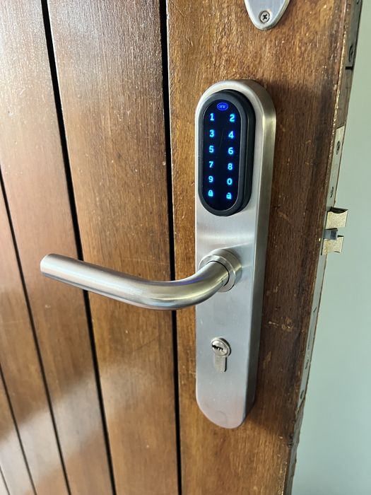 Fechadura eletrónica teclado numérico JNF