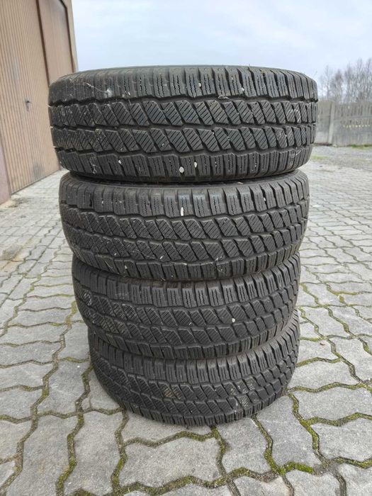 Opony Goodride 205/65R15C SW612 102/100T ZIMOWE