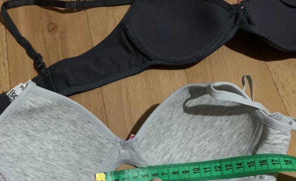 Підлітковий бюстик на 12-14 років, набором, не підійшов розмір