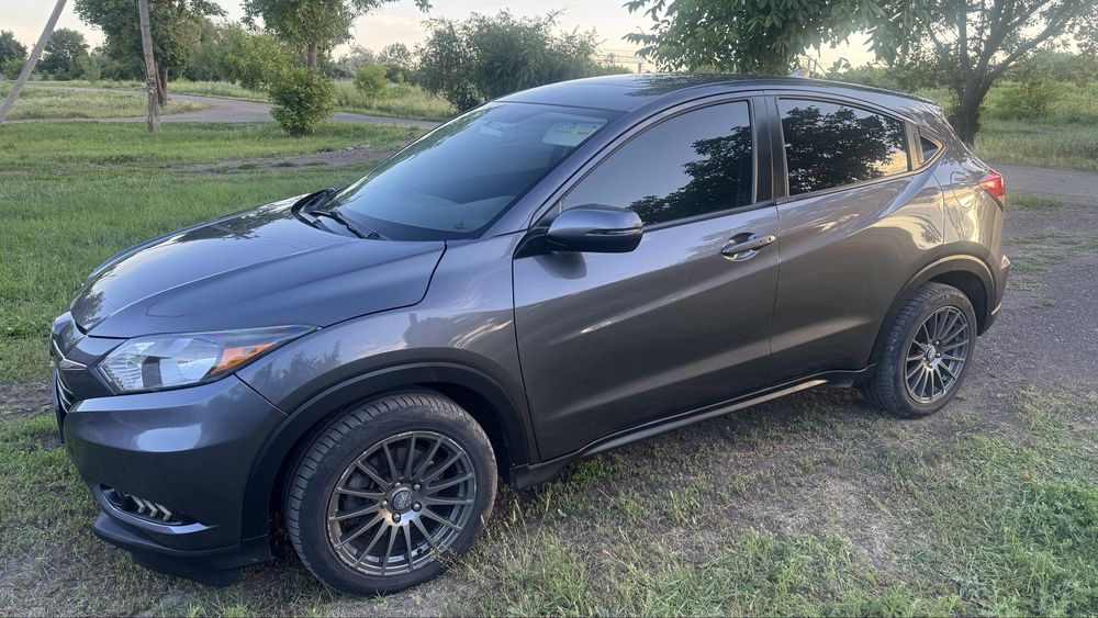Продам Honda HR-V 2016
