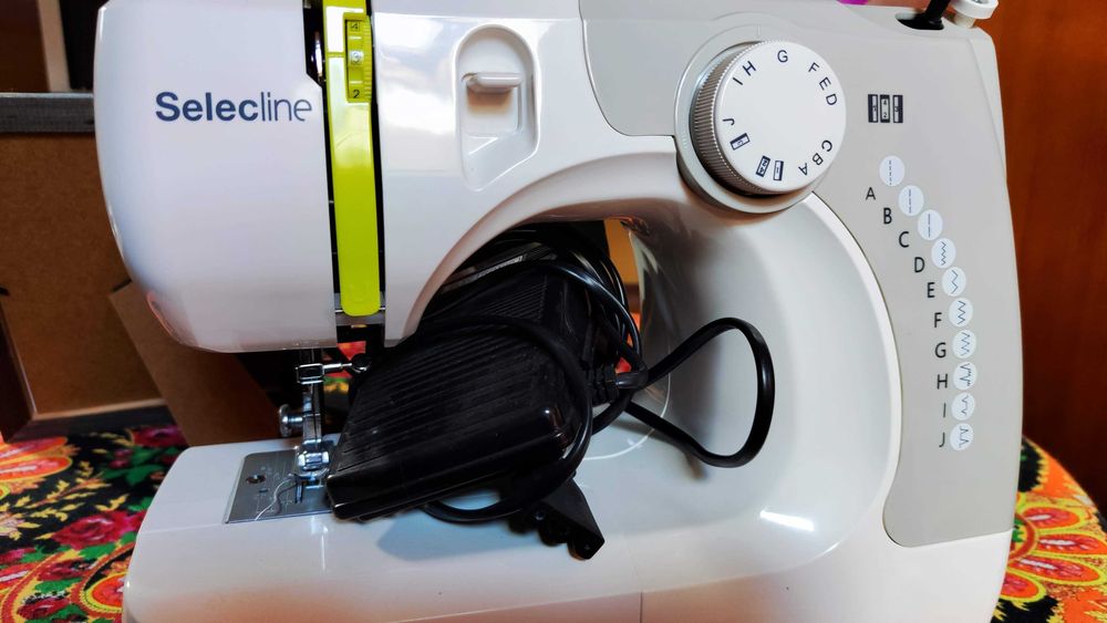 Máquina de Costura Selecline