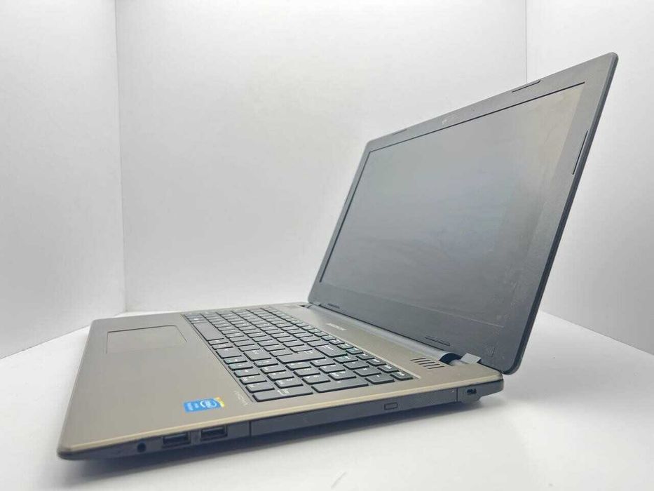 Ноутбук Medion Akoya E6240T з сенсорним екраном