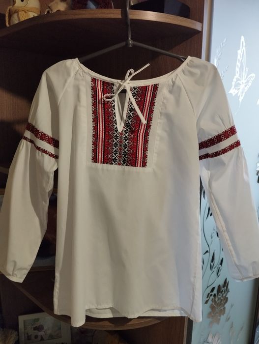 Вишиванка жіноча