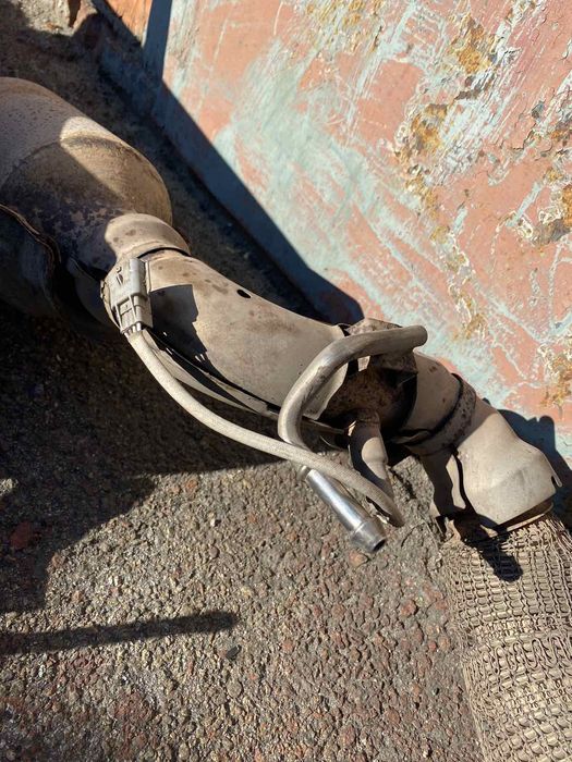 Nissan Rogue Sport глушитель выпускной коллектор взборе