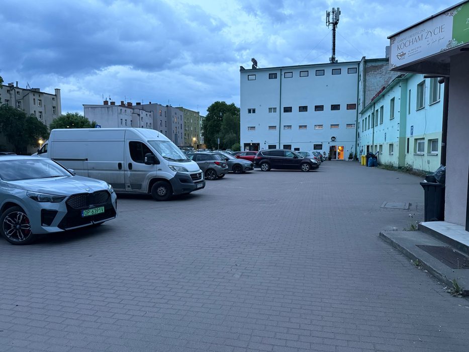 Wynajmę lokal w centrum ul. Reymonta 19 , powierzchnia 35m2
