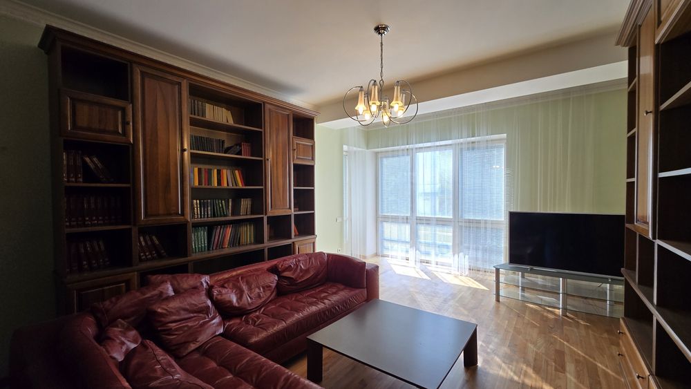 4+-rooms apartment apartment by the address st. Kulikovo pole pl Oktyabrskoy revolyutsii pl (area 150 m²) - Atlanta.ua - photo 2