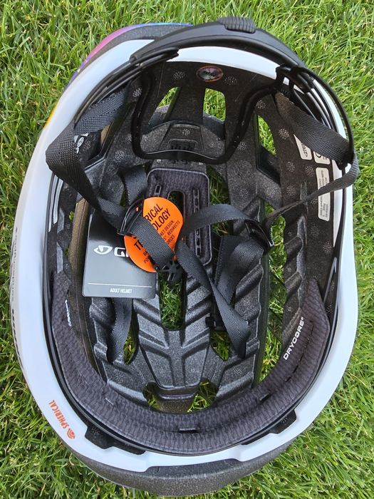 Kask rowerowy GIRO Aries unikat