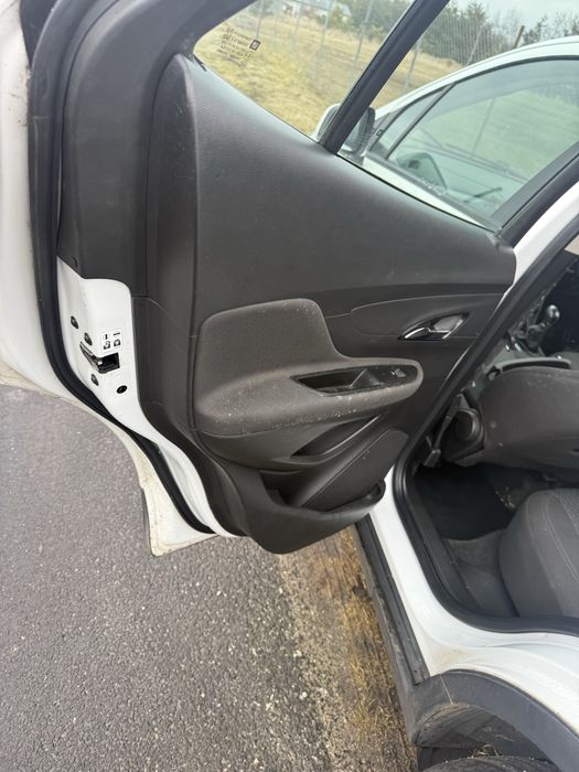 Opel mokka x drzwi lewy przód przednie tył tylne z40r GAZ