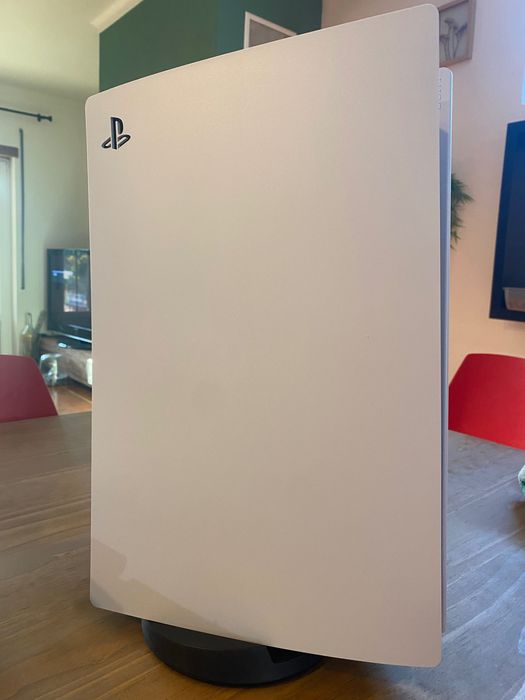 PlayStation 5 Versão CD c/caixa original e todas as proteções