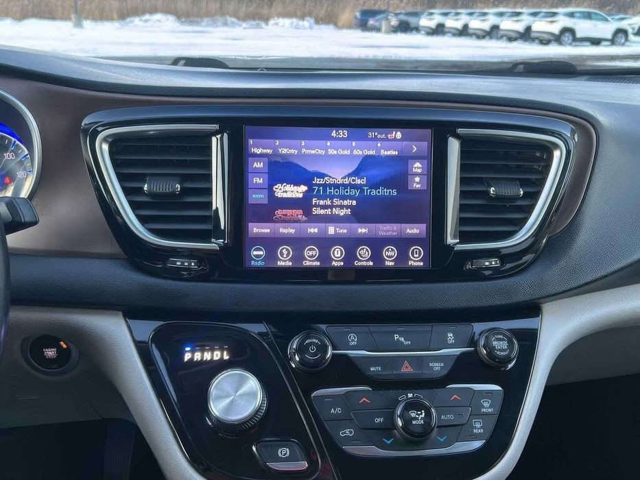 Chrysler Pacifica Touring L Plus      2018