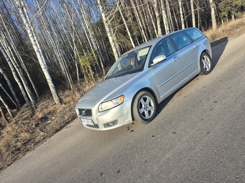 Volvo v50  2.0  D  2009 rok