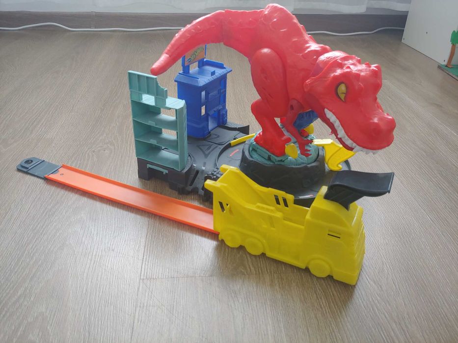 Hot wheels T-rex