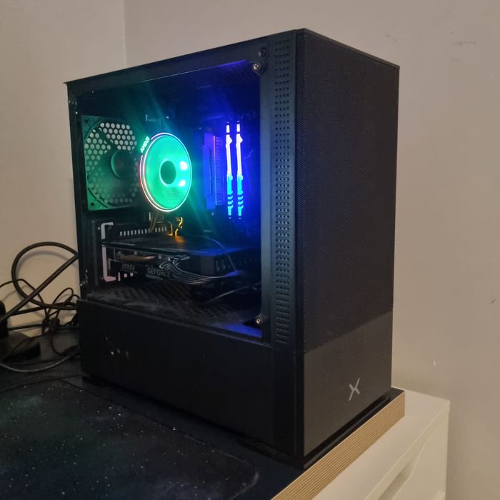 Komputer gamingowy r5 / 1660oc / 16gb / 512gb