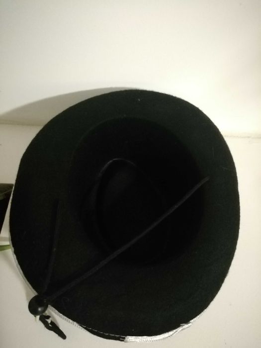 Damski kapelusz kowbojski modne wzory stan b. dobry