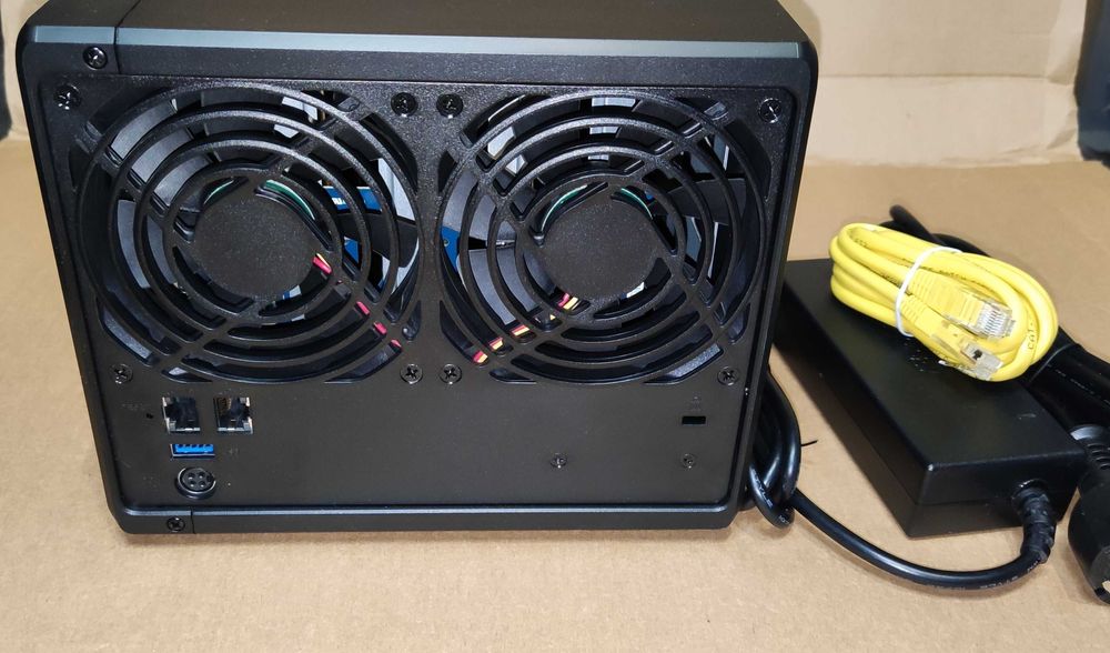 Synology DS420+ 10GB RAM (Intel CPU, Docker) DSM 7.4