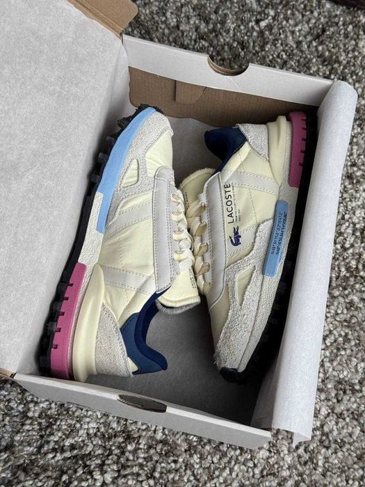 Хіт продаж жіночі кросівки Lacoste Elite Active Beige Grey Pink