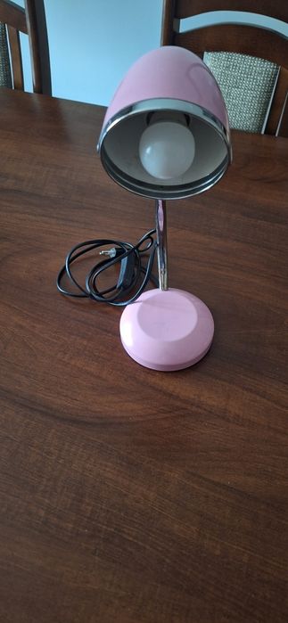Dziewczęca lampka biurkowa