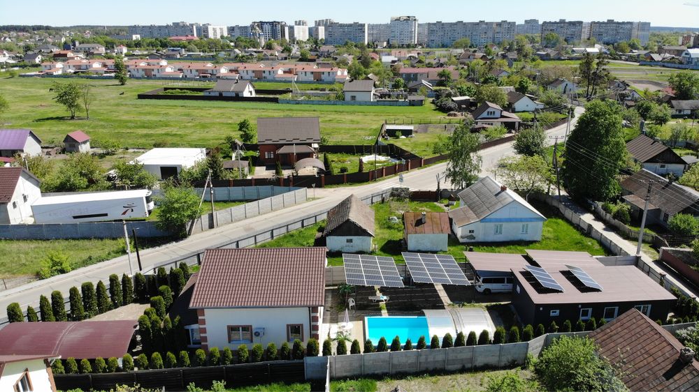 Продаж будинка не котедж!