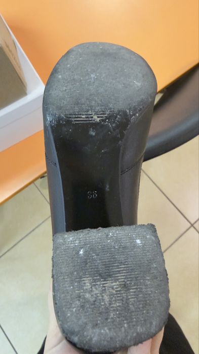 Черные кожанные ботильены