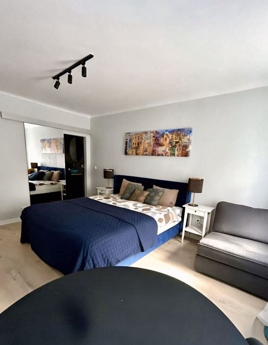 Nowoczesna kawalerka z oddzielną kuchnią 25 m² | Stare Miasto| Parking