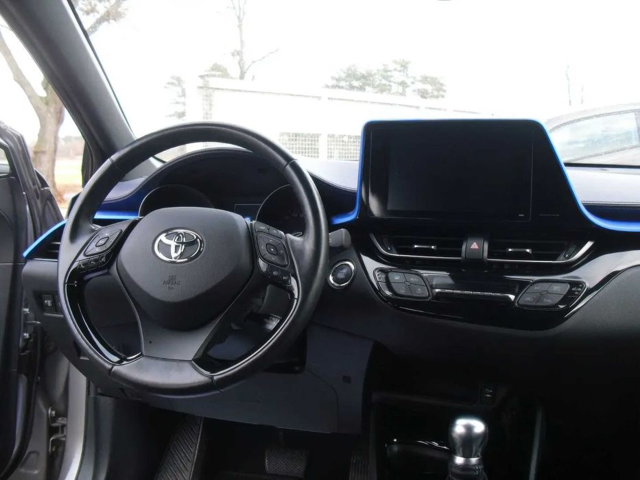 Toyota C-HR Prestige      2017