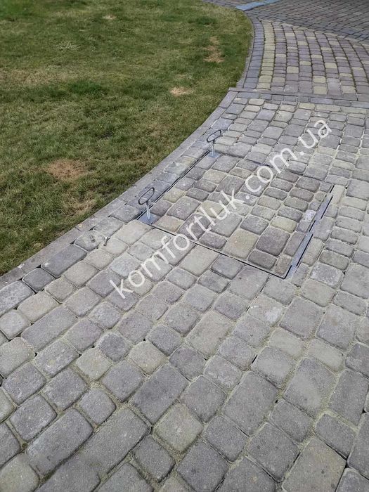 Прихований герметичний люк під бруківку в вуличний підвал каналізації