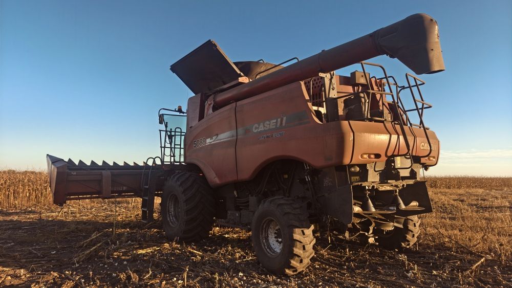 Комбайн Case 5088