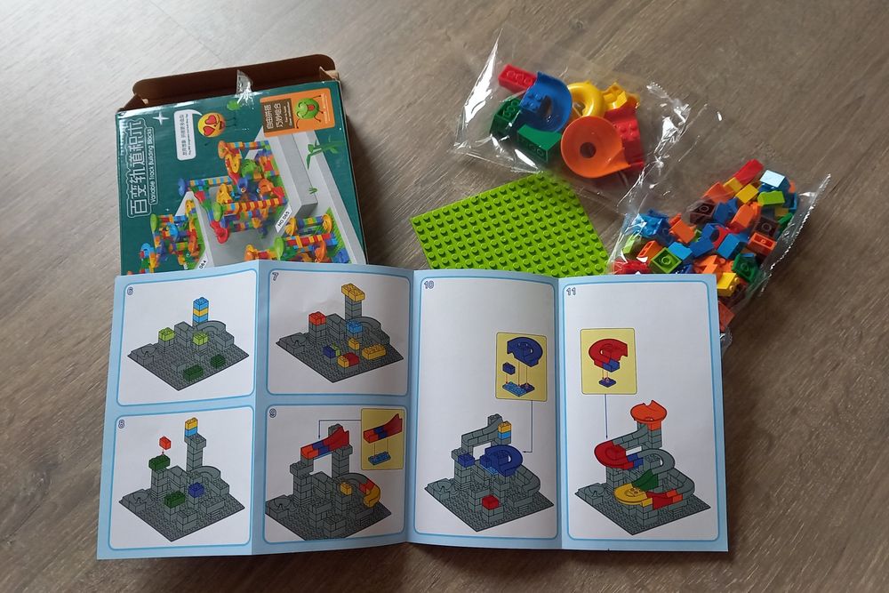 Brinquedo didáctico criança