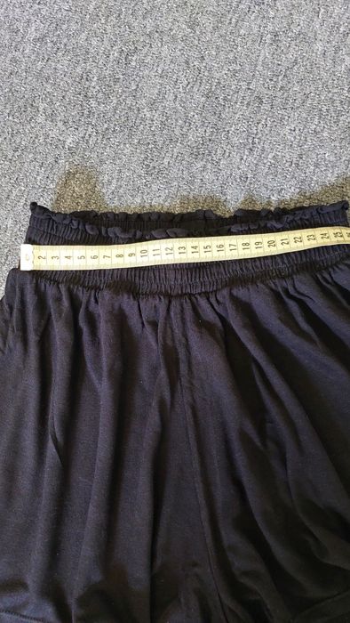 Spodenki dla dziewczynki 146.