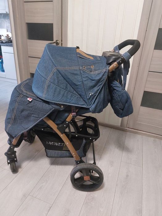 Продам дитячу коляску