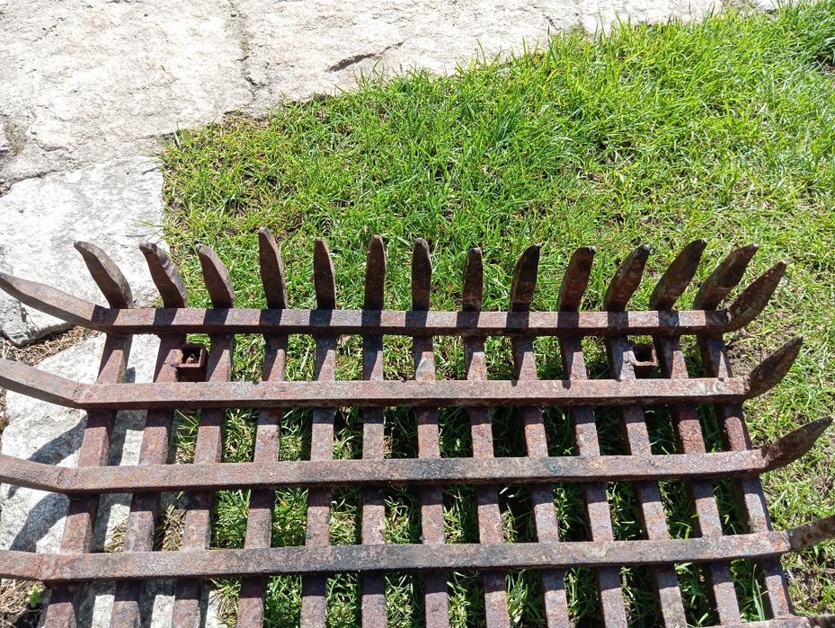 Ruszt do kominka solidny