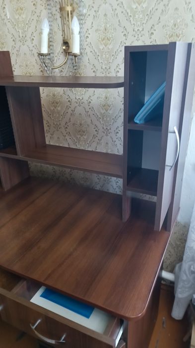 Комп'ютерний стіл, компьютерный стол