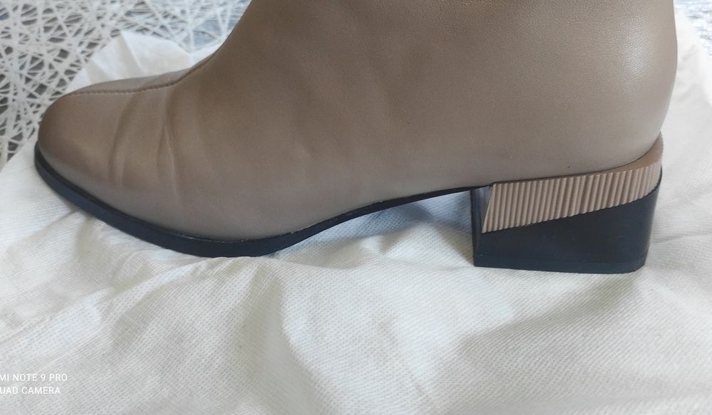 Жіночі черевики весна-осінь