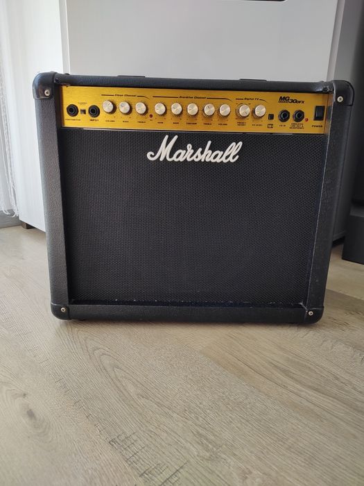 Marshall MG 30 DFX