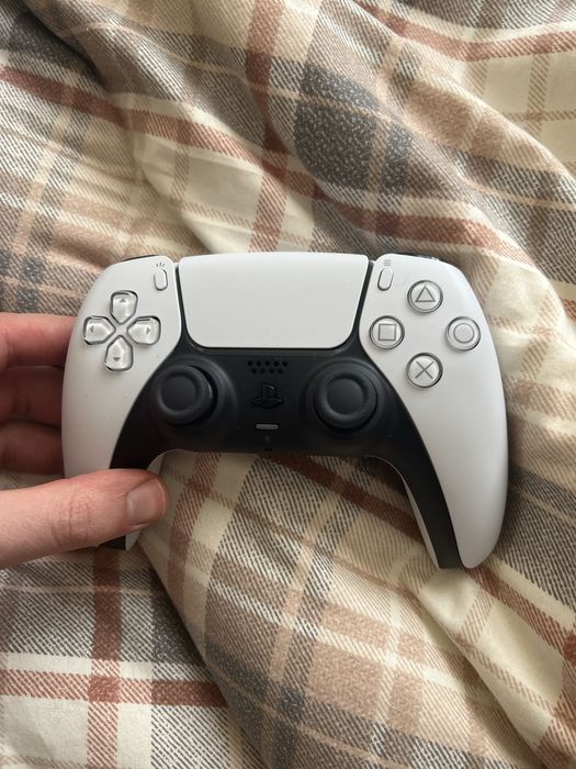 PlayStation 5 Slim 825gb