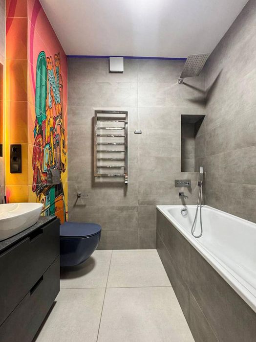 Київ. 3-кімн. квартира ЖК Лебединий, вул. Ревуцького, метро Харківська