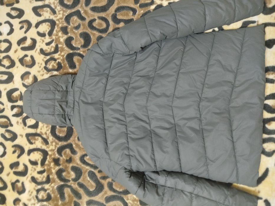 Куртка демісезонна