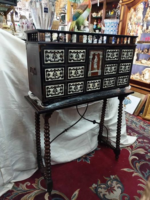 Móvel Contador Com Trempe Séc XIX